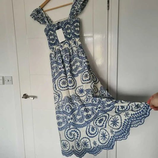 VESTIDO BORDADO Troquelado Inspiración Boho