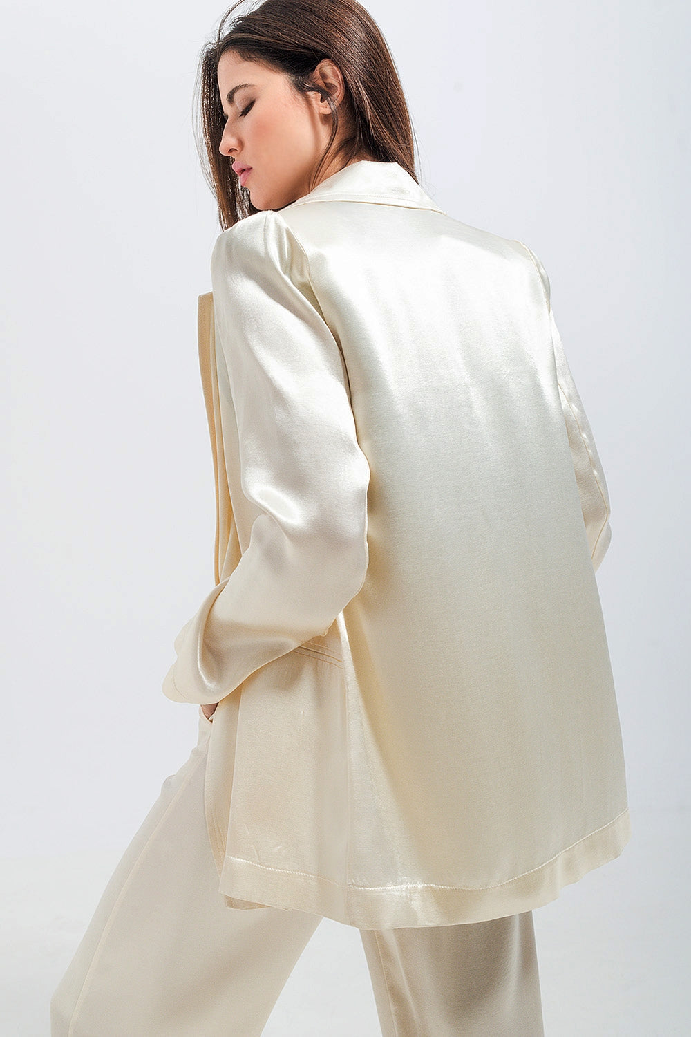 Luxe Glow Satin Blazer – Cream