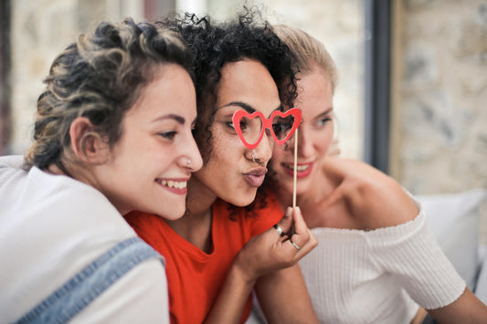 How to Dress with Confidence at Any Age: 20s, 30s, 40s & Beyond