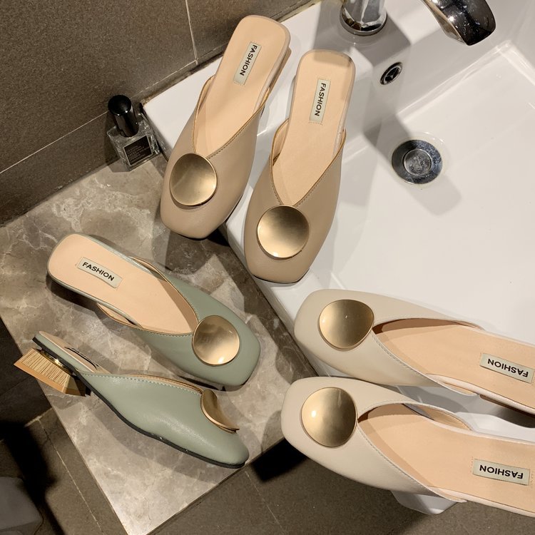 Low-Heel Closed-Toe Summer Slides