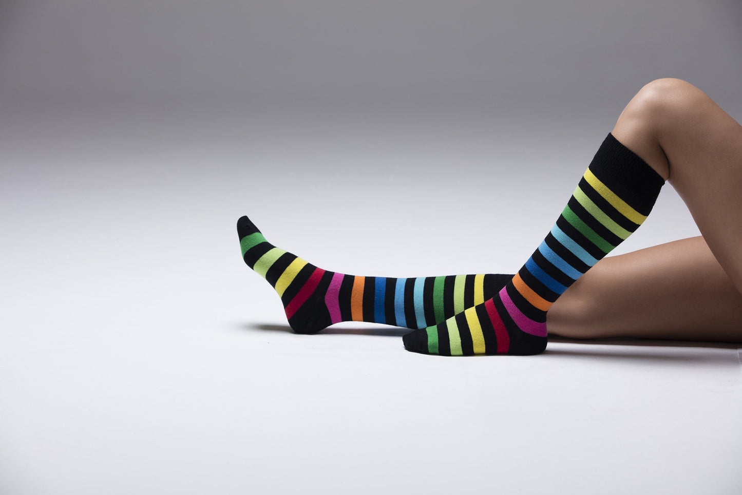 Colorline Classic: Women’s Multiline Stripe Knee-High Socks – Multi-Pack