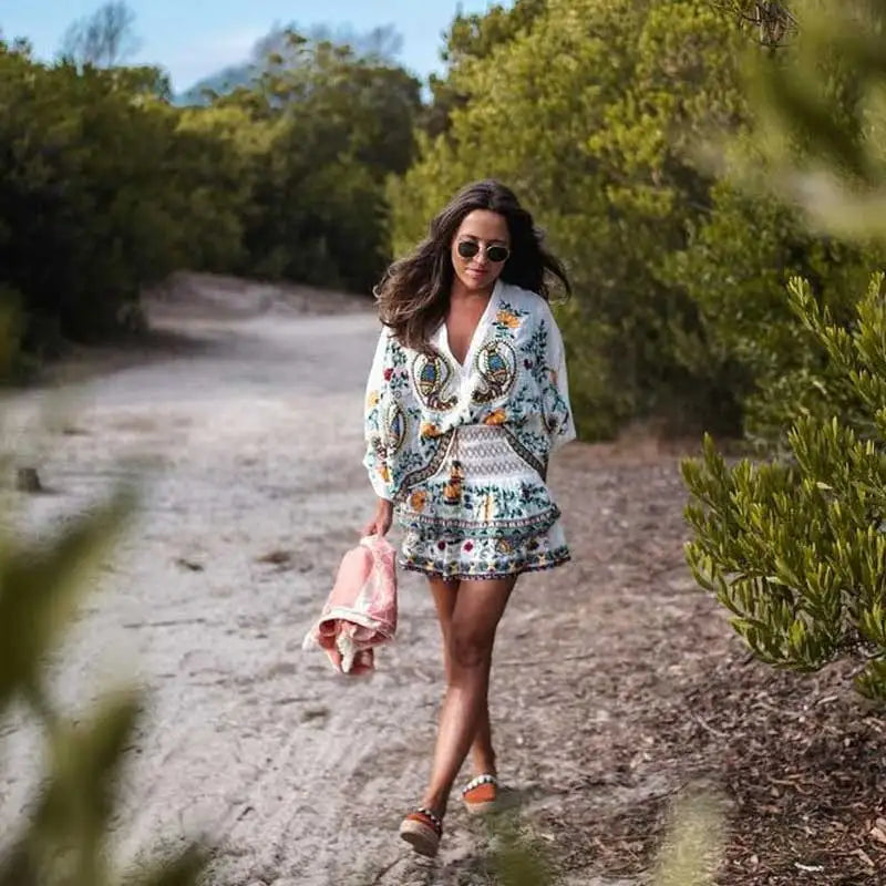 Vestido Boho Inspiración Floral Bordado Escote V Manga Murciélago