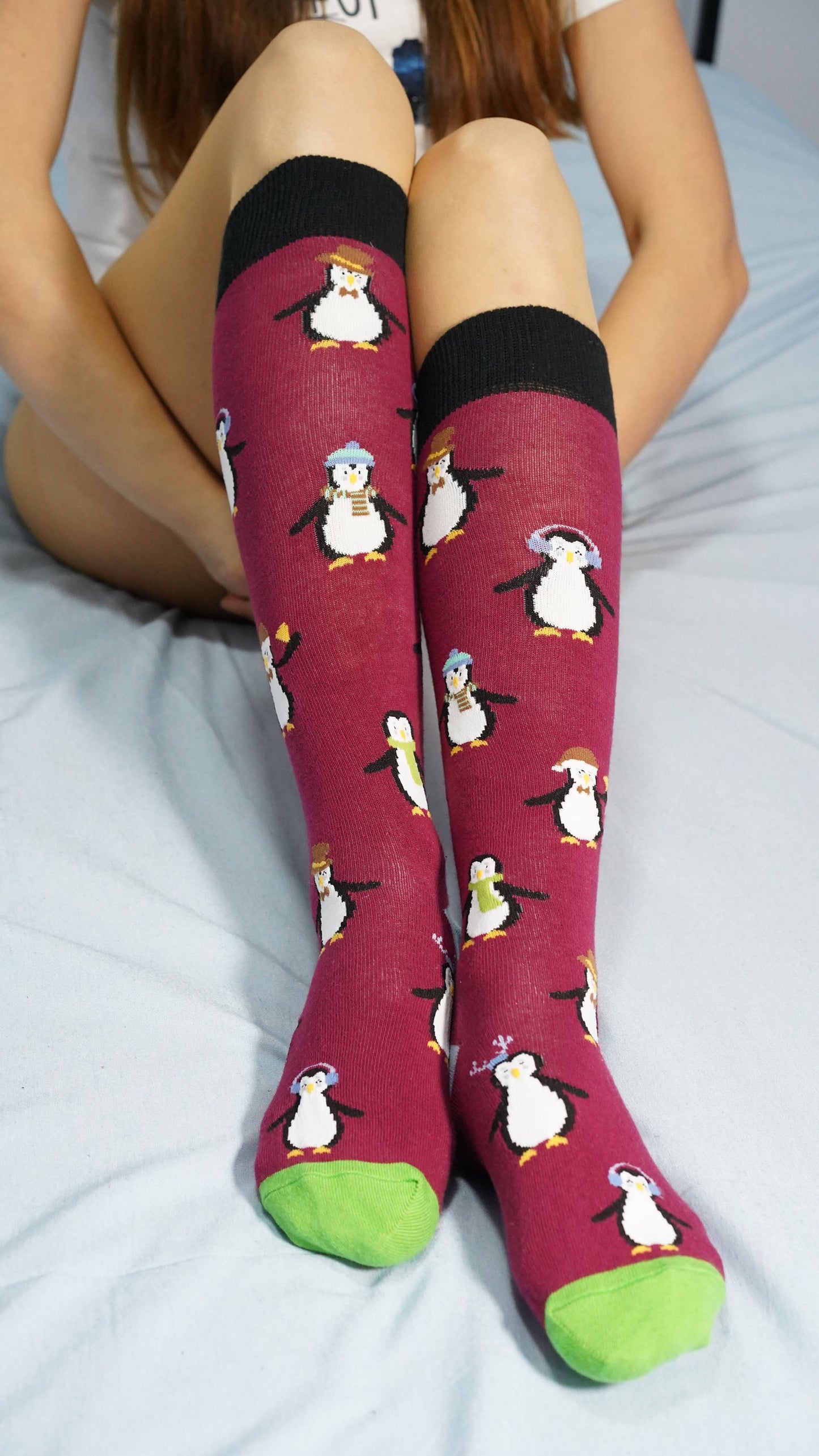 Women's Wildlife Knee High Socks Set